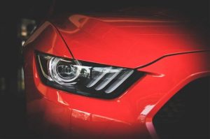 Home Essentiële gereedschappen en producten voor auto detailing inclusief schuimsproeier, handdoeken en polijstpad