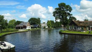 Zoetermeer stadshart met moderne architectuur, groene zones en voetgangersgebieden uit het laatste nieuws